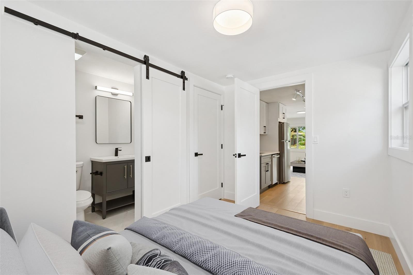 PINE LAWN - Residential