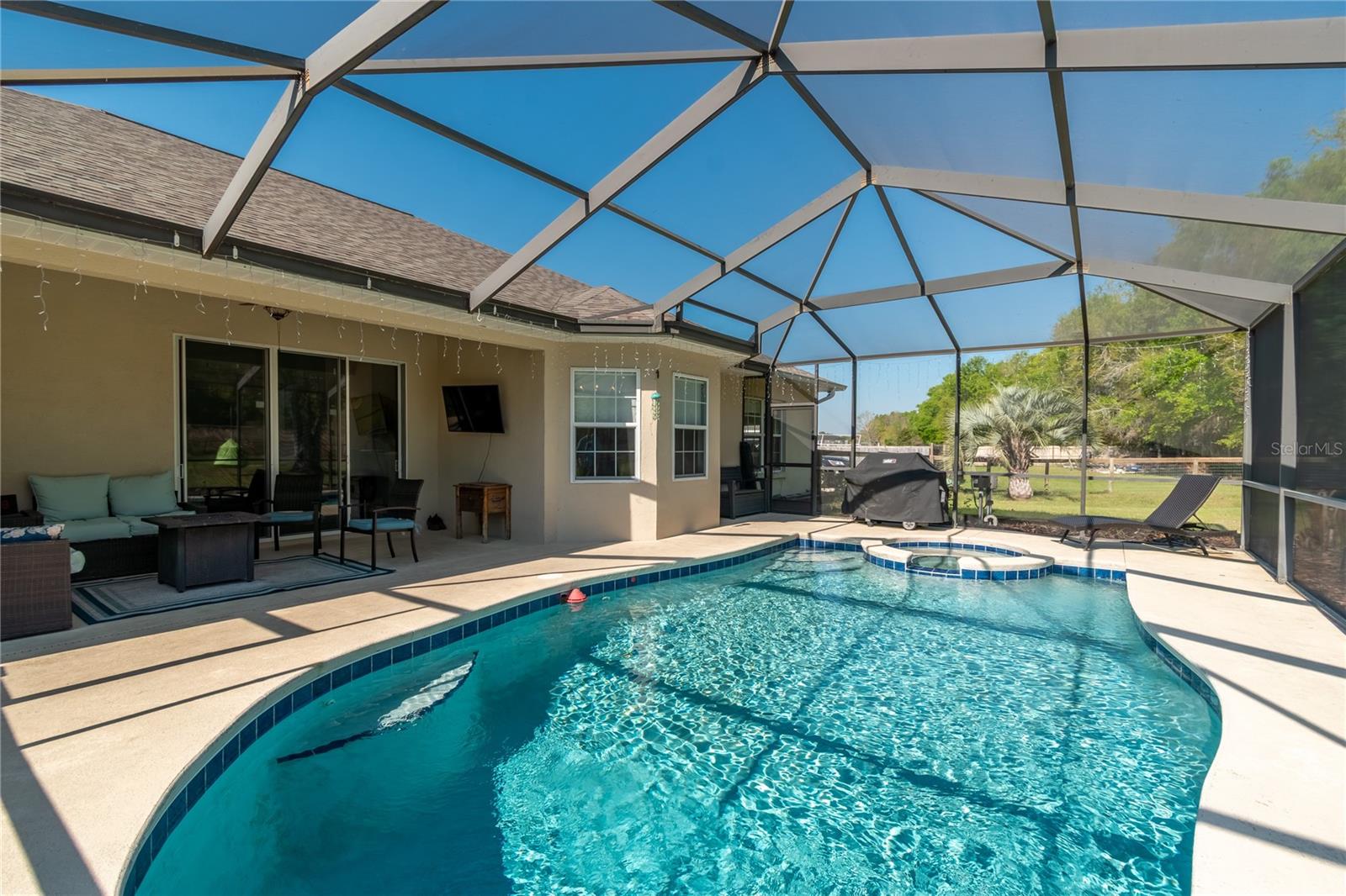 DORCHESTER ESTATES - Residential