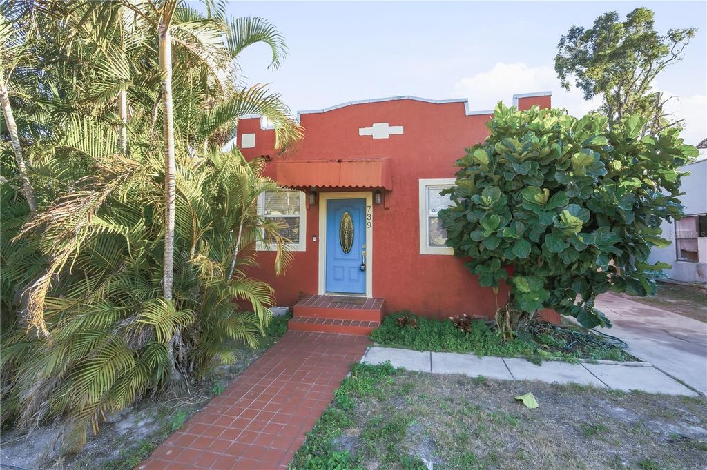 Photo of 739 27th Avenue W, Bradenton, FL 34205 (MLS # TB8469034)