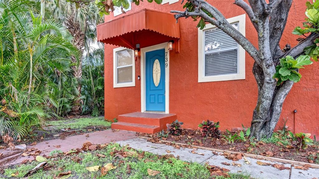 Photo of 739 27th Avenue W, Bradenton, FL 34205 (MLS # TB8469034)