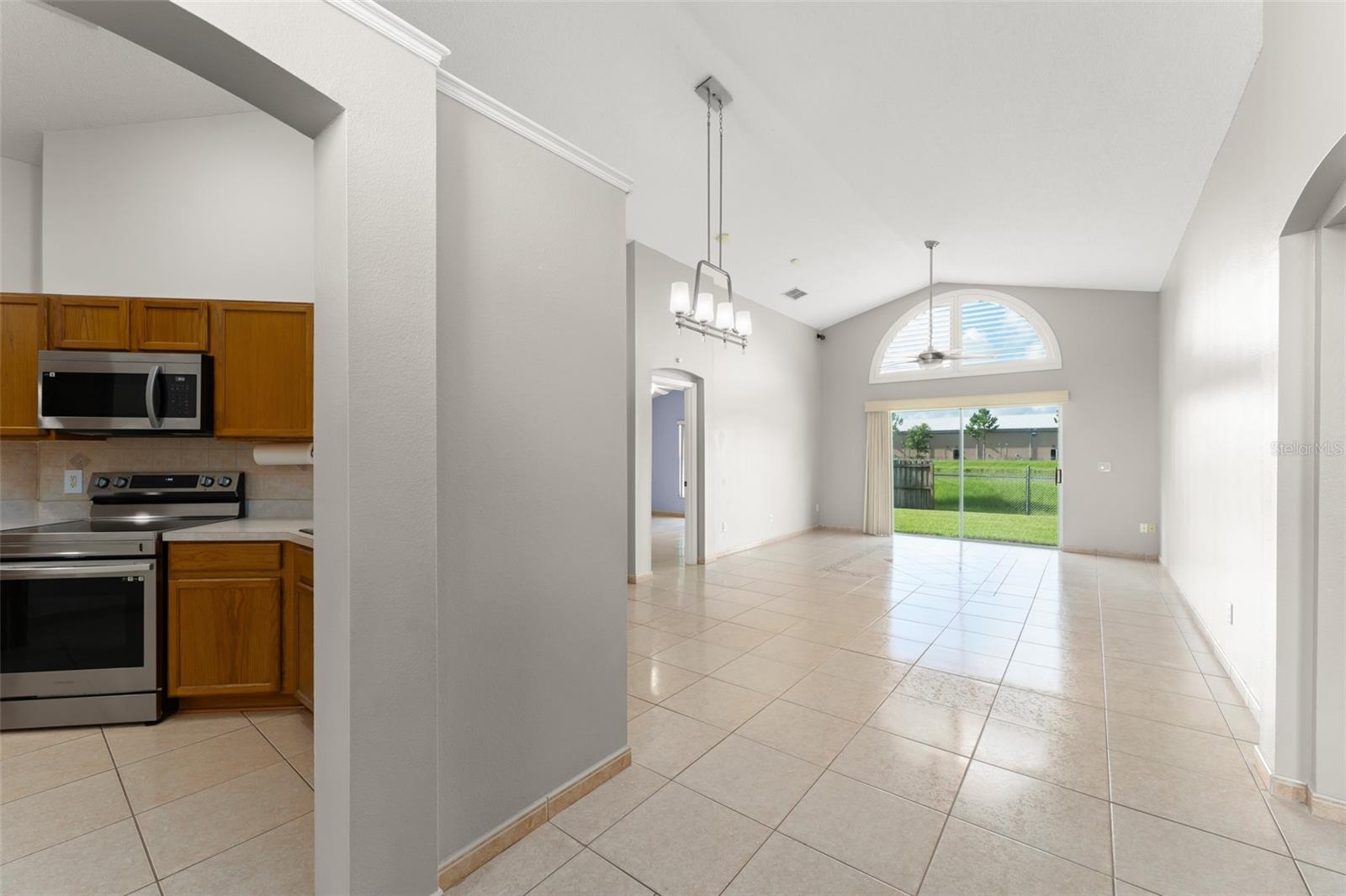 7952 OAKSTONE COURT
