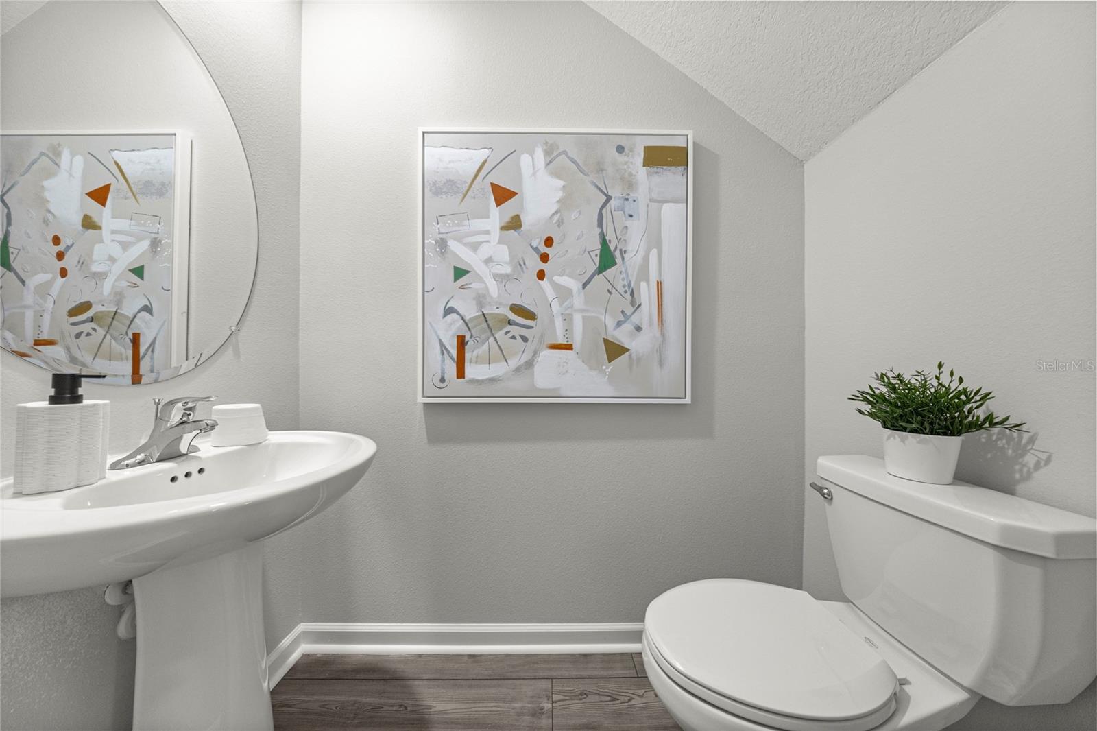 TARA BAYWOOD - Residential