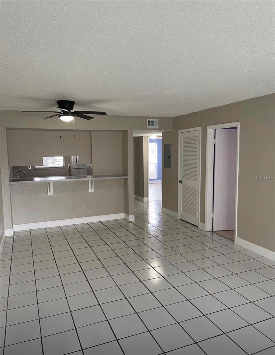 COACHMAN CREEK CONDO - Residential Lease