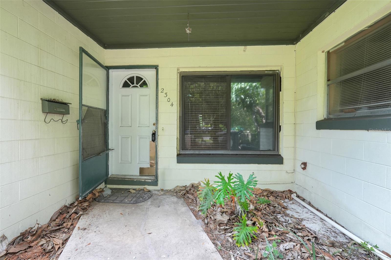 2304 COLTON DRIVE