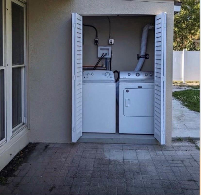 SKYCREST - Residential Income