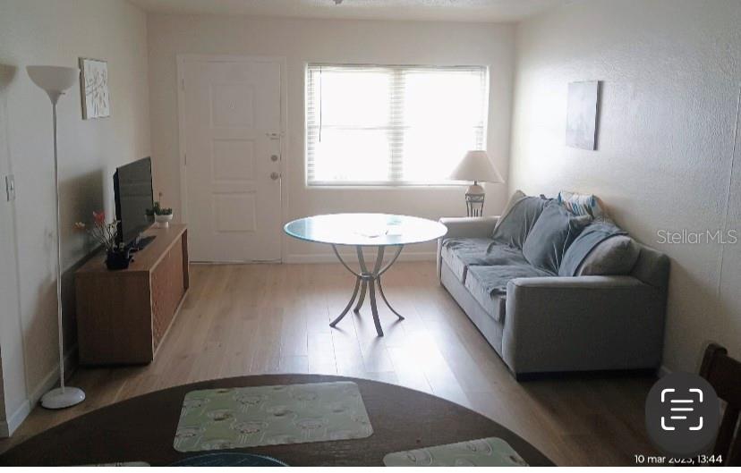 SKYCREST - Residential Income