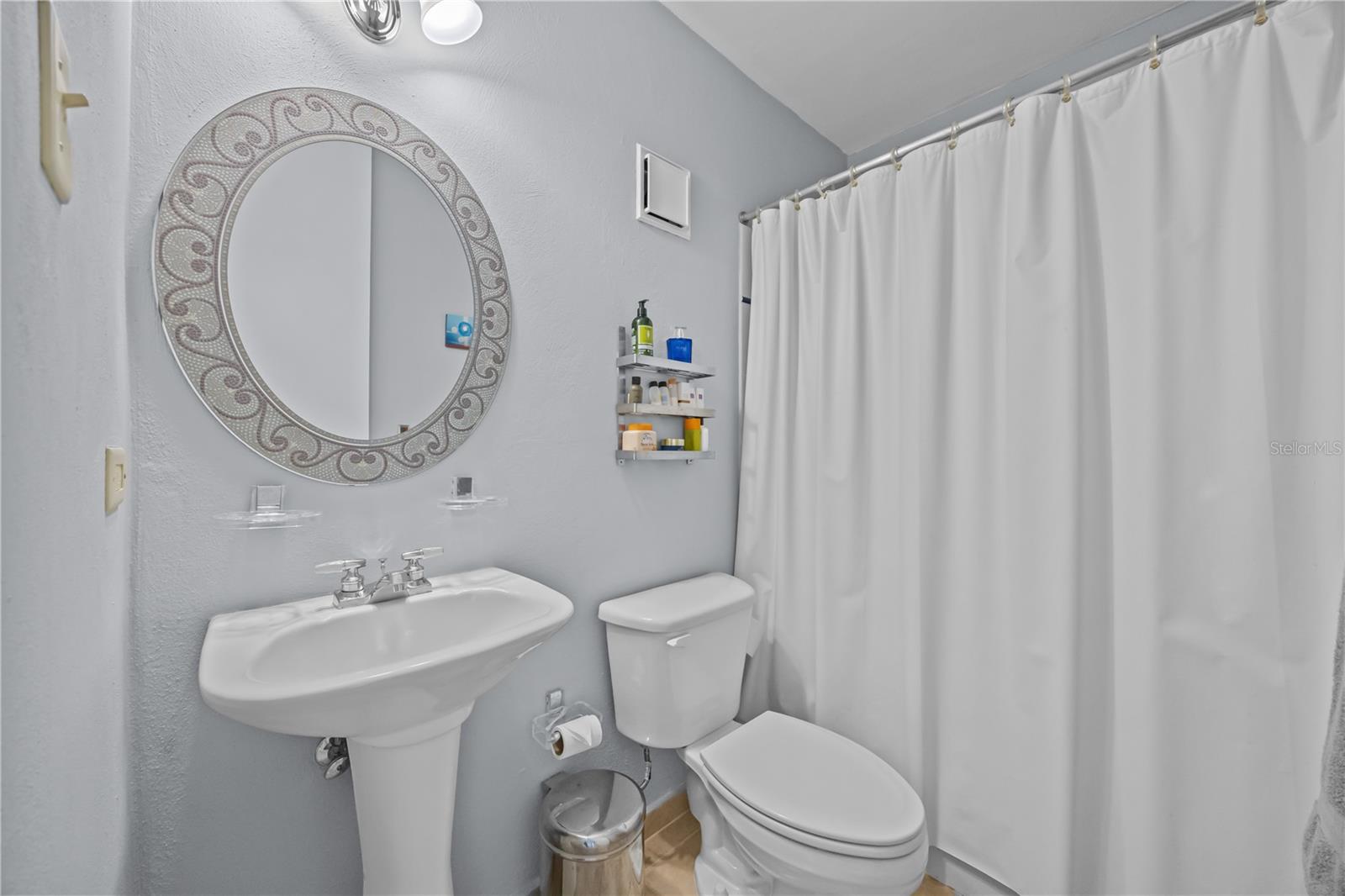 CHALET DEL MAR CONDOMINIUM - Residential