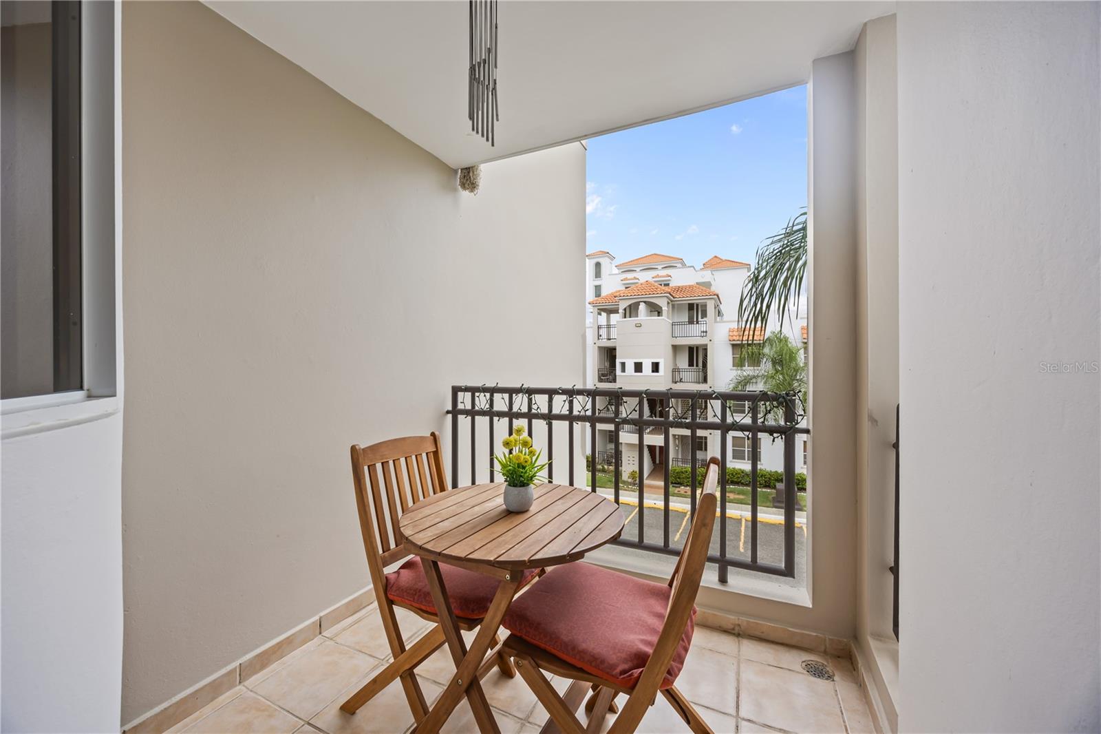 CHALET DEL MAR CONDOMINIUM - Residential