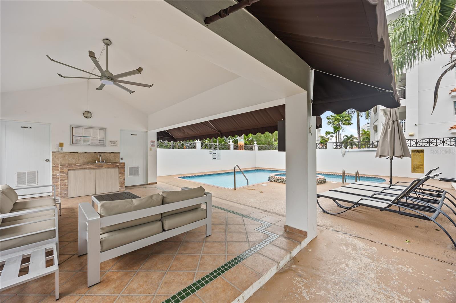 CHALET DEL MAR CONDOMINIUM - Residential