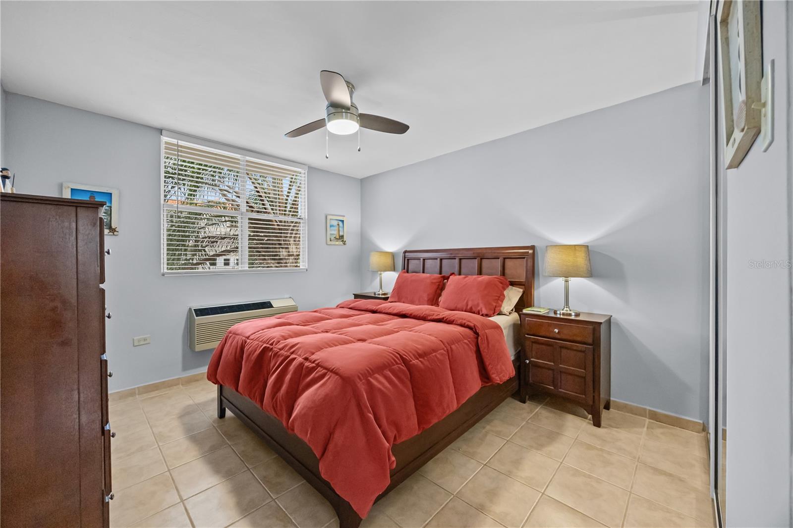 CHALET DEL MAR CONDOMINIUM - Residential