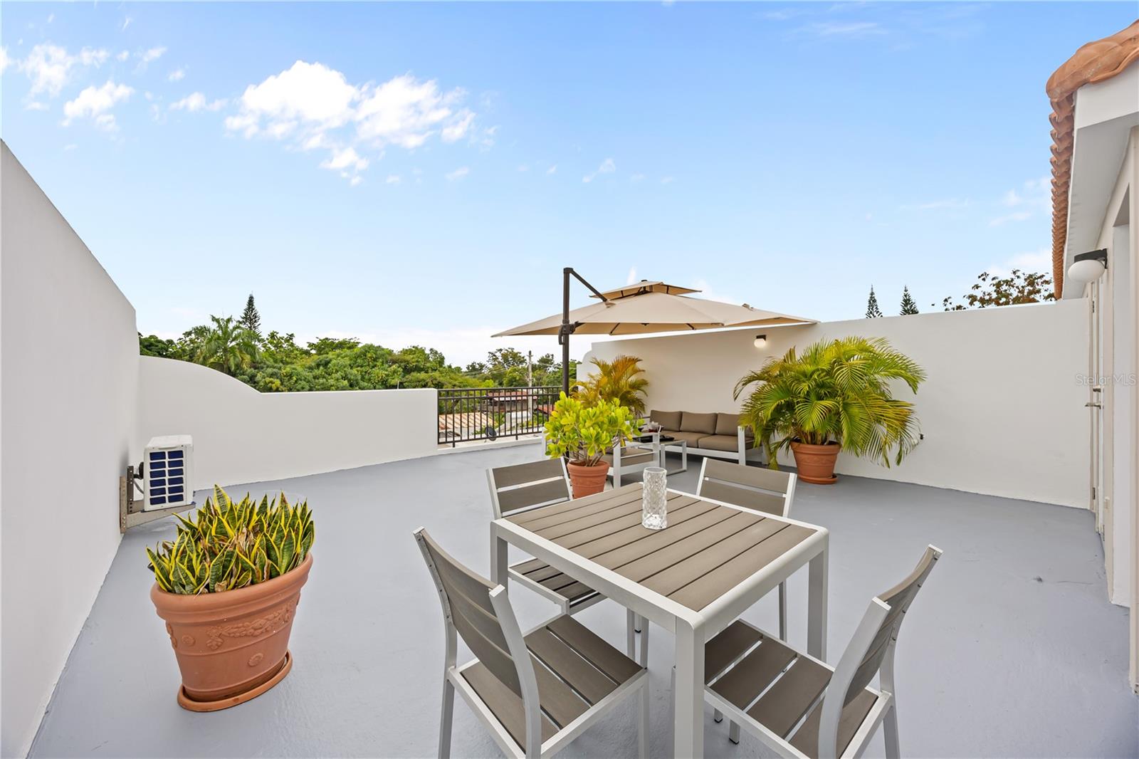 CHALET DEL MAR CONDOMINIUM - Residential