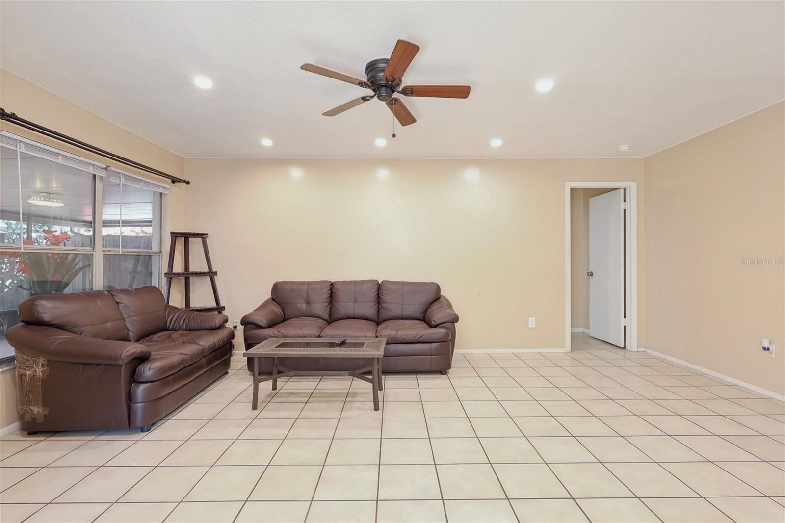 INDIAN WELLS UNIT 3 - Residential