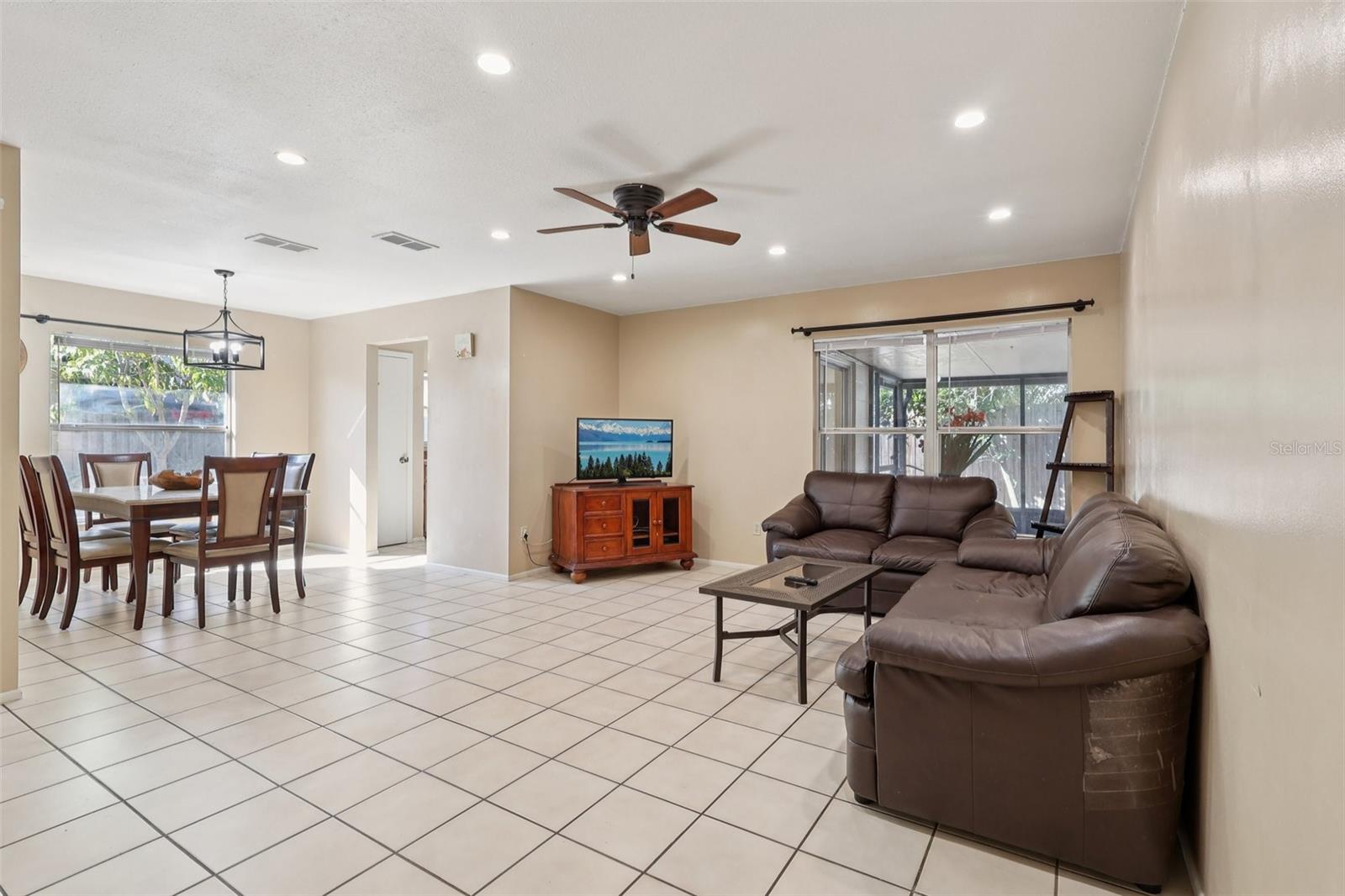 INDIAN WELLS UNIT 3 - Residential