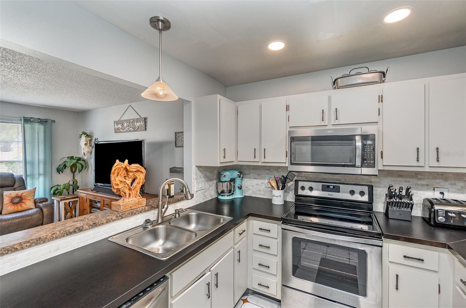 SUTTON RIDGE PH 02 - Residential