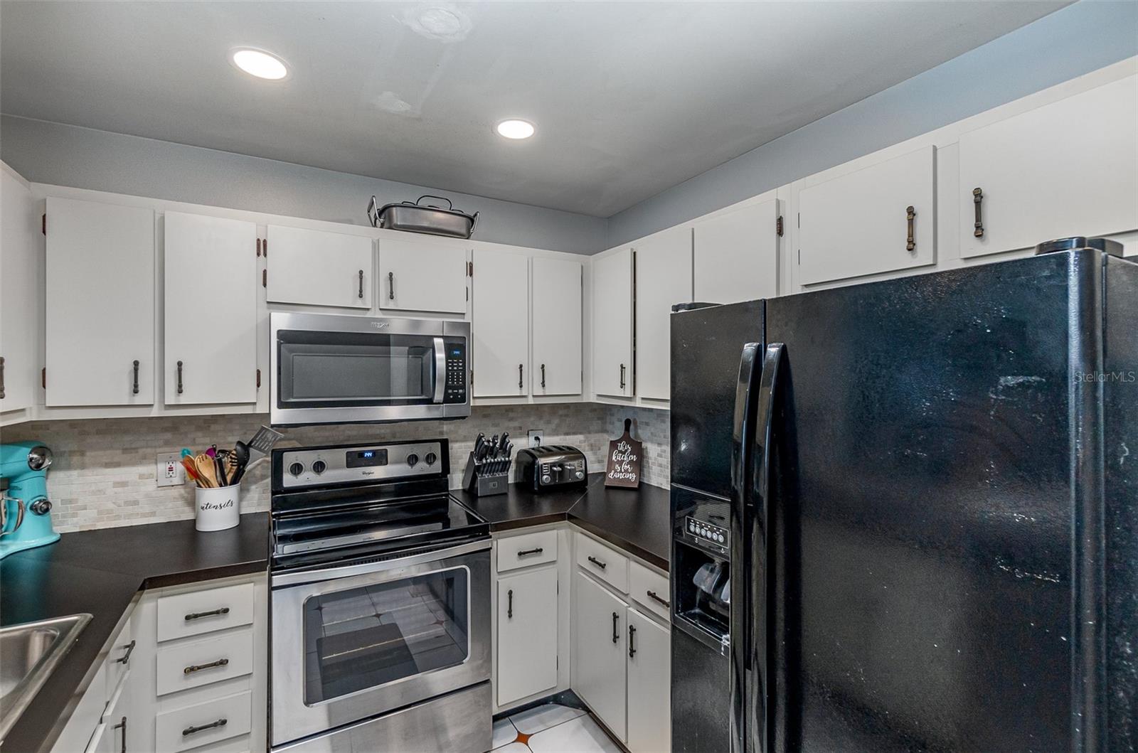 SUTTON RIDGE PH 02 - Residential