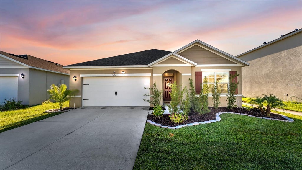 Photo of 5606 Siltstone Street, Lakeland, FL 33811 (MLS # L4965726)