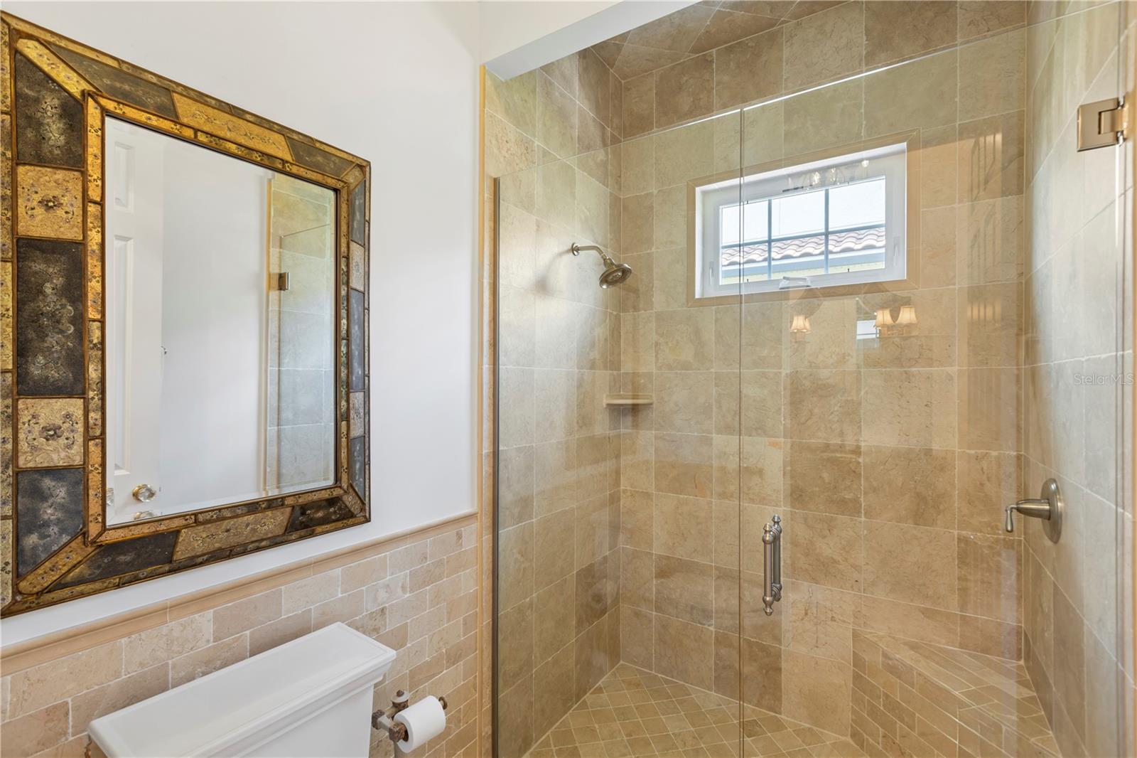 KEENES POINTE - Residential