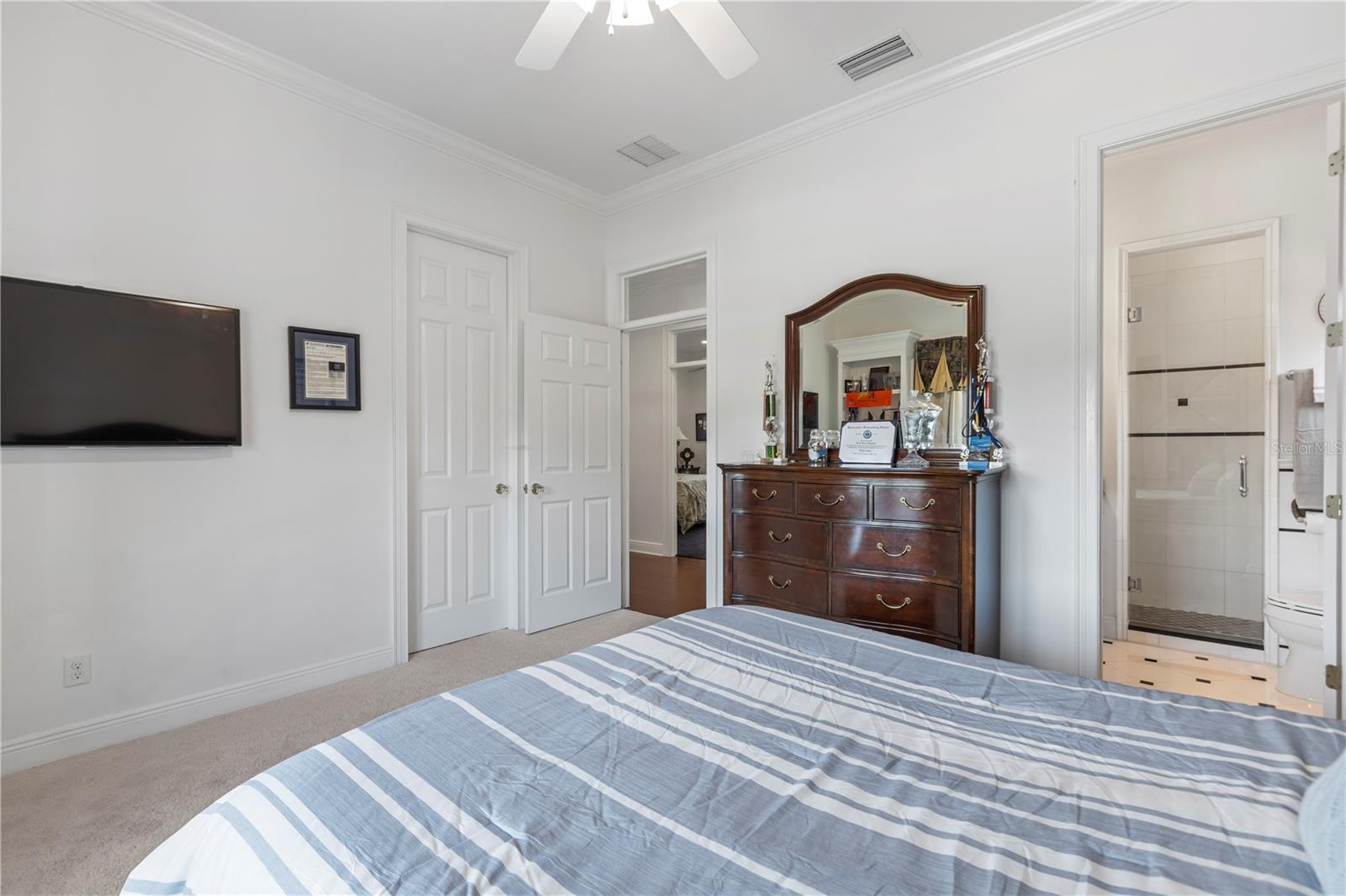 KEENES POINTE - Residential