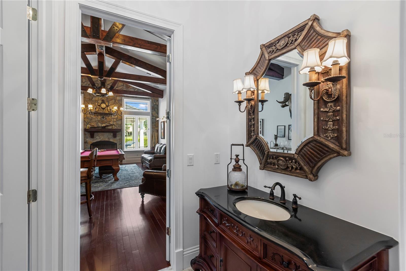 KEENES POINTE - Residential