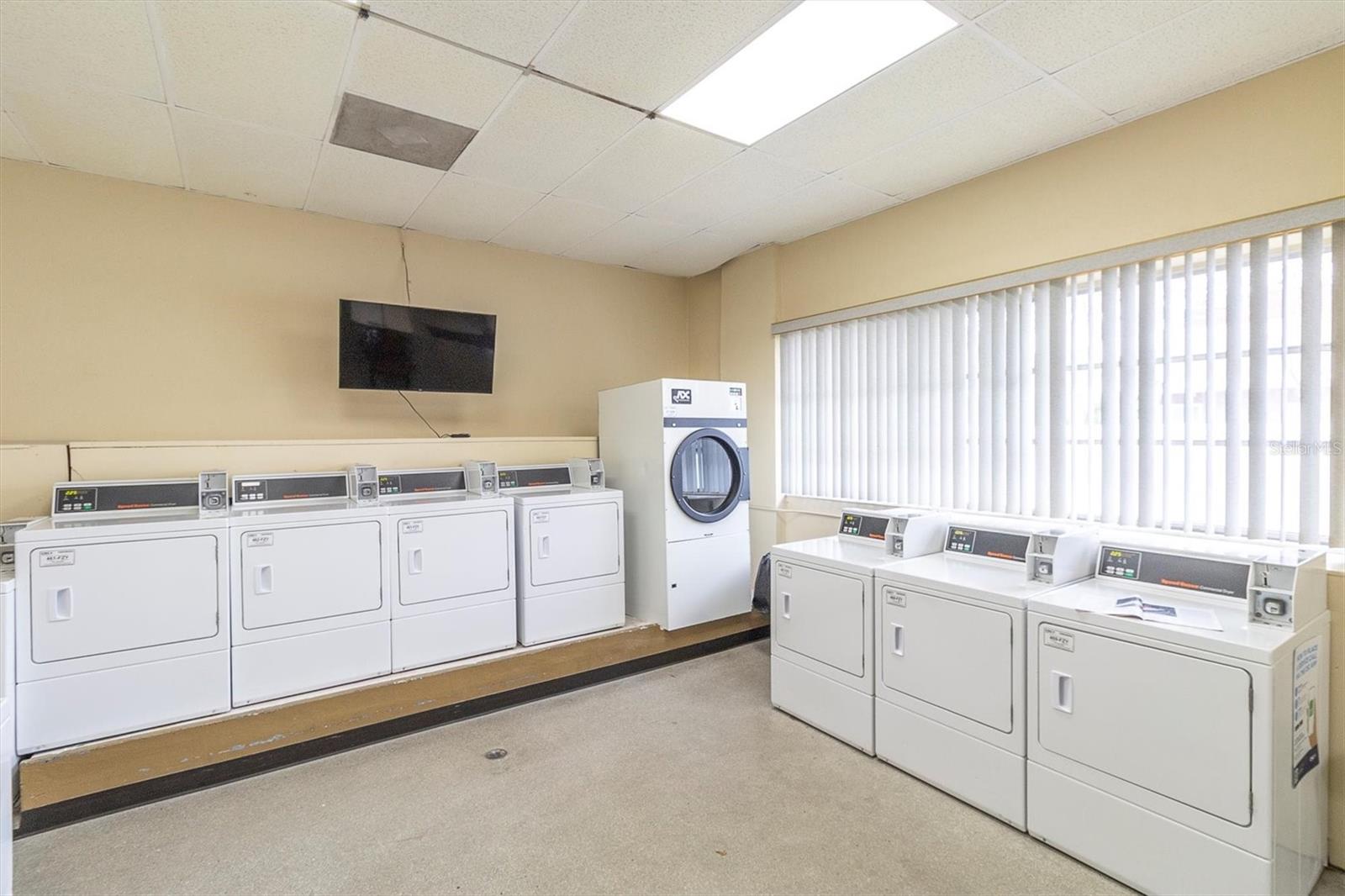 TAHITIAN GARDENS CONDO - Residential