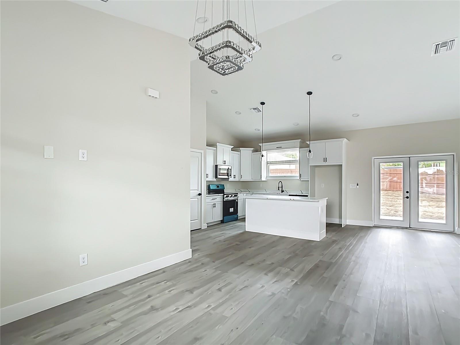 MARION OAKS UN 01 - Residential