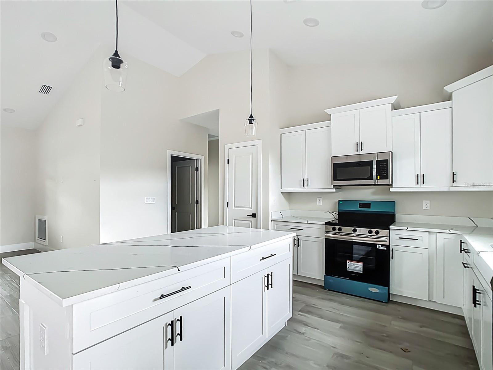 MARION OAKS UN 01 - Residential