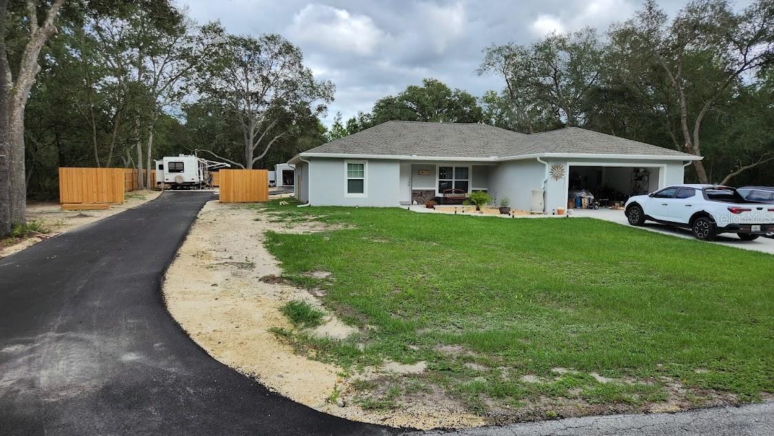 RAINBOW LAKES ESTATE - Land