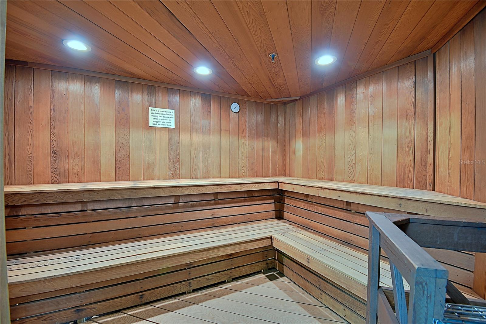 OCEANS CLOVERLEAF NORTH - Residential