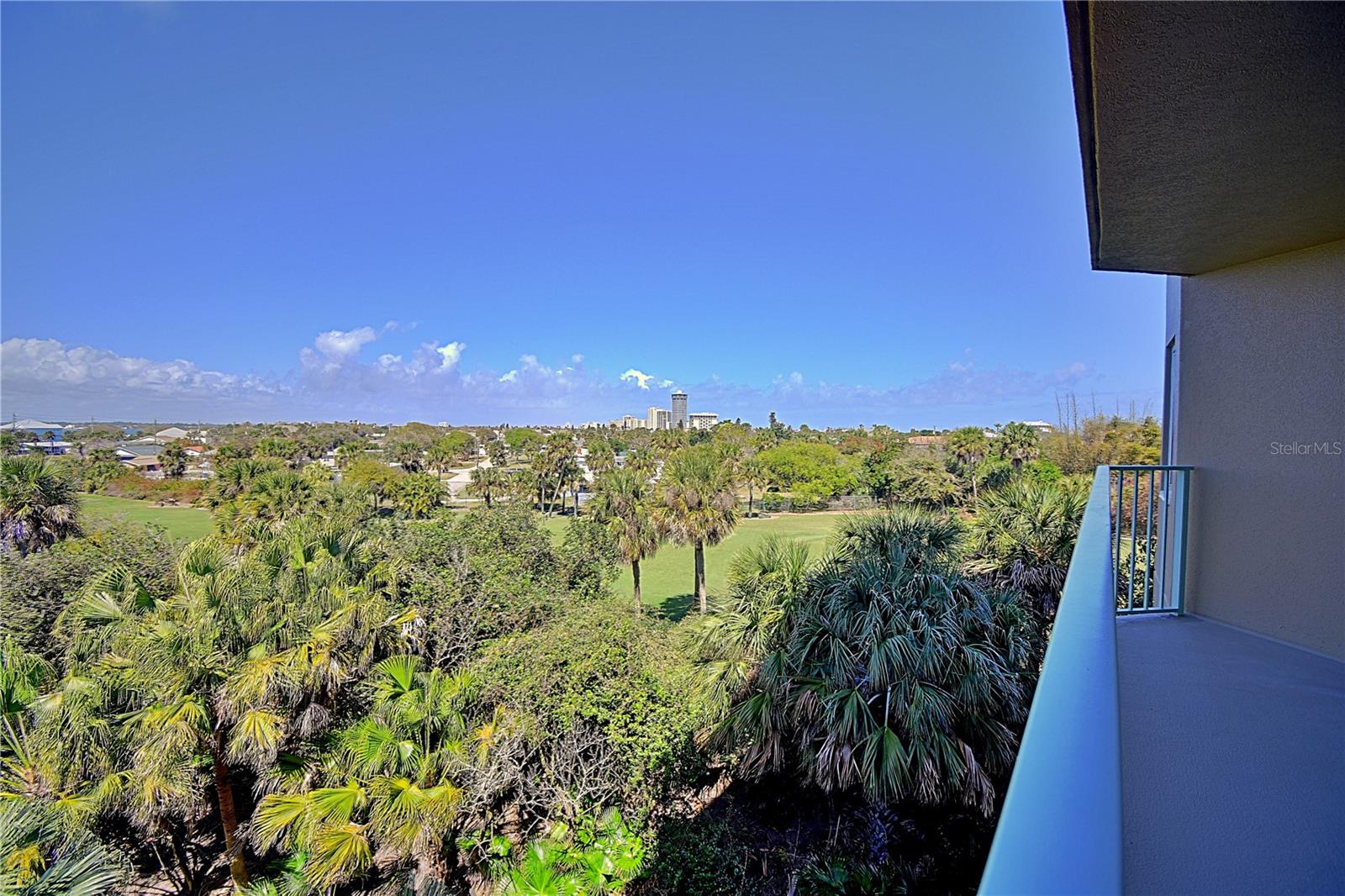 OCEANS CLOVERLEAF NORTH - Residential