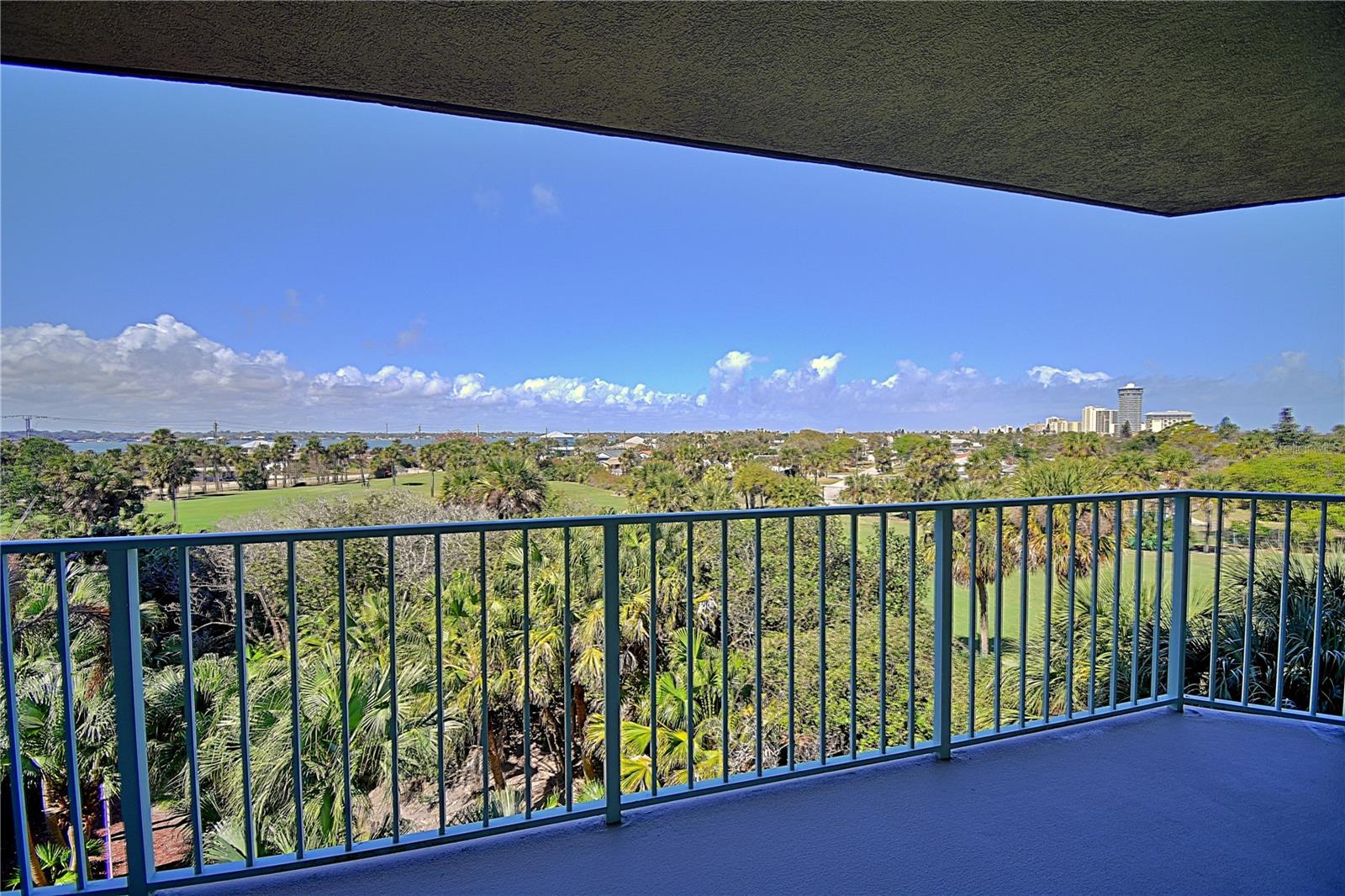 OCEANS CLOVERLEAF NORTH - Residential