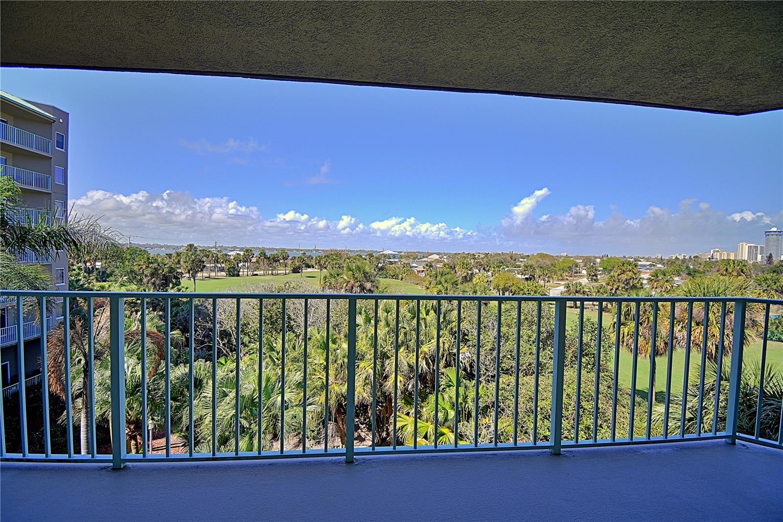 OCEANS CLOVERLEAF NORTH - Residential