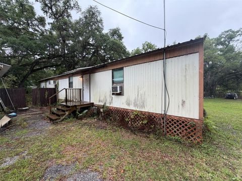 Photo of 18146 Evening Star Avenue, Brooksville, FL 34604 (MLS # O6406050)