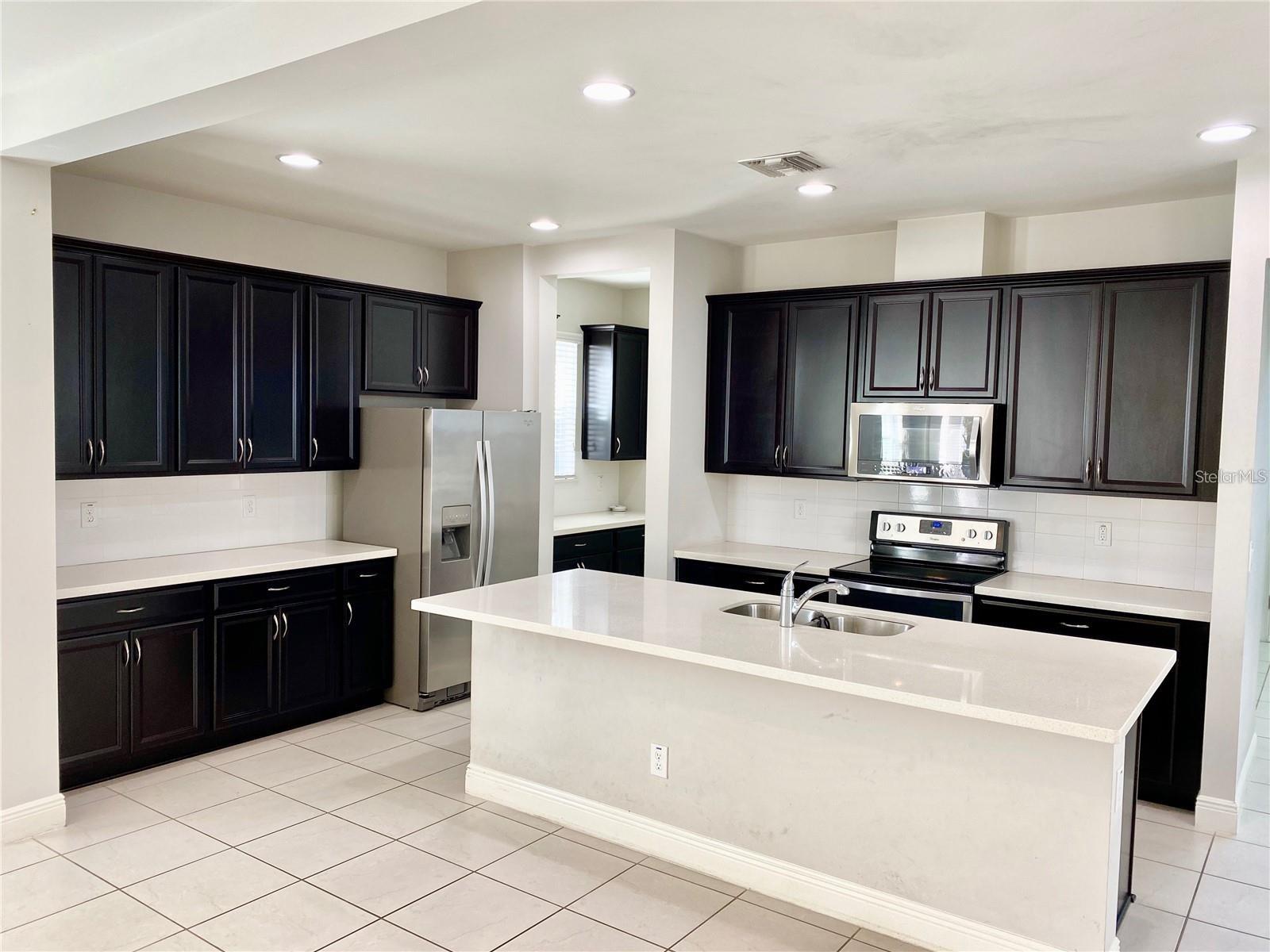 ASHLIN PARK PH 1 - Residential Lease