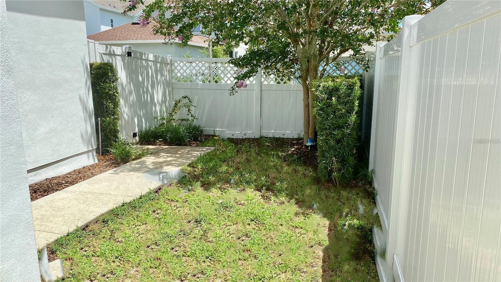 ASHLIN PARK PH 1 - Residential Lease