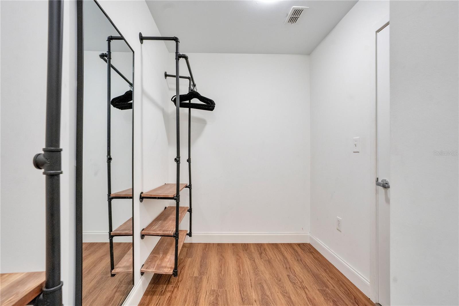 JACKSON - Residential Lease