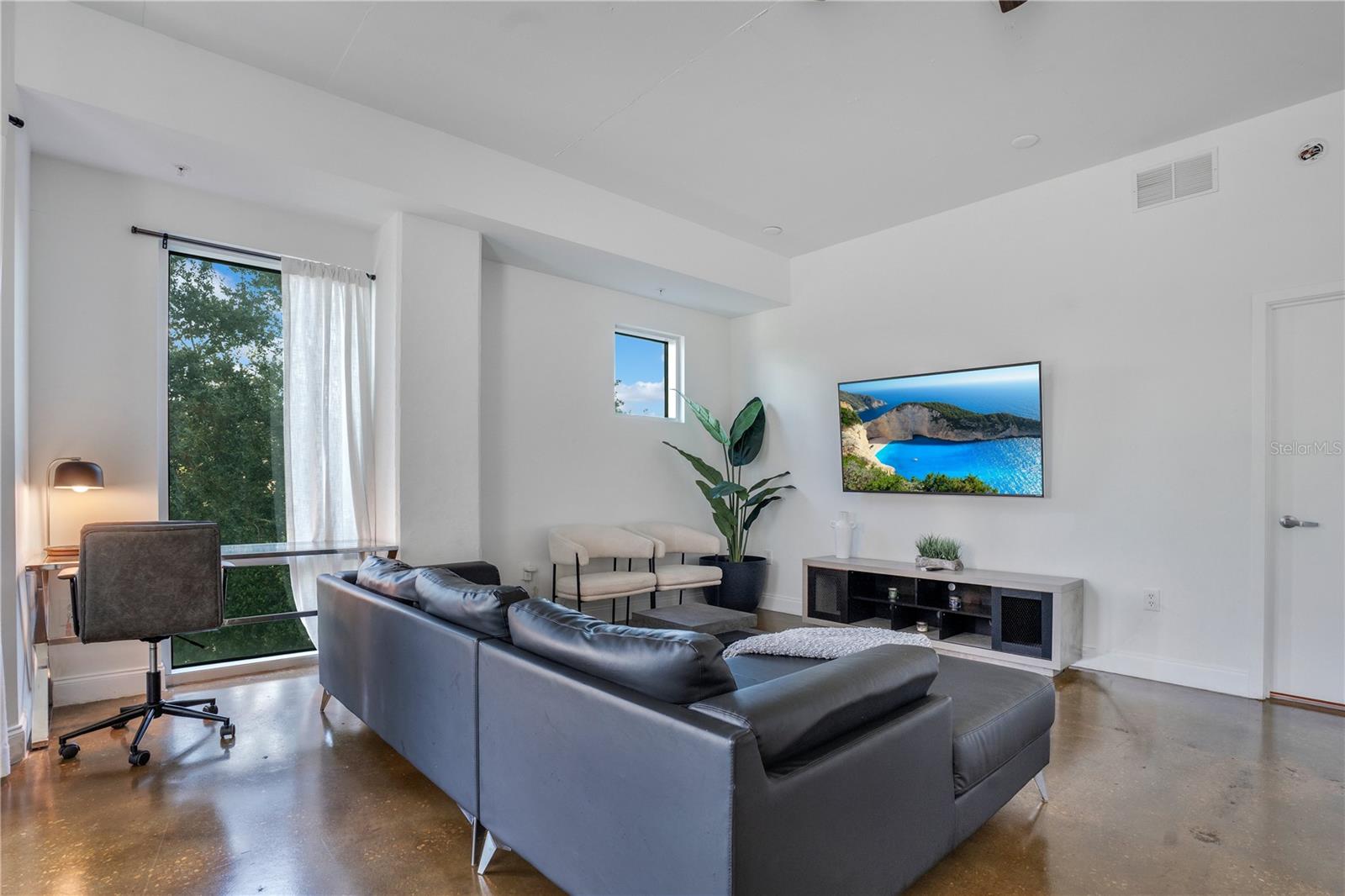 JACKSON - Residential Lease