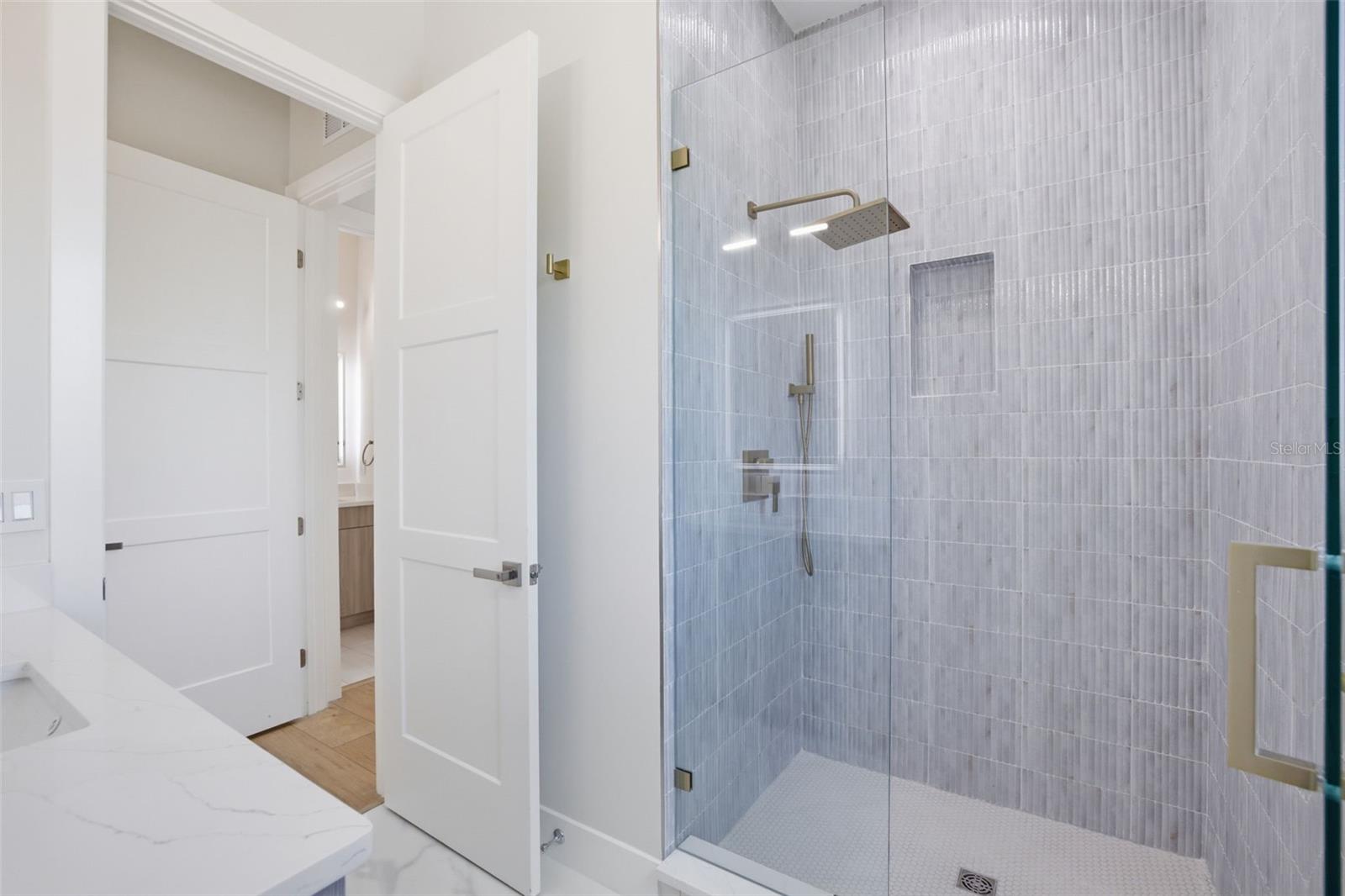 SHORE ACRES EDGEWATER SEC - Residential