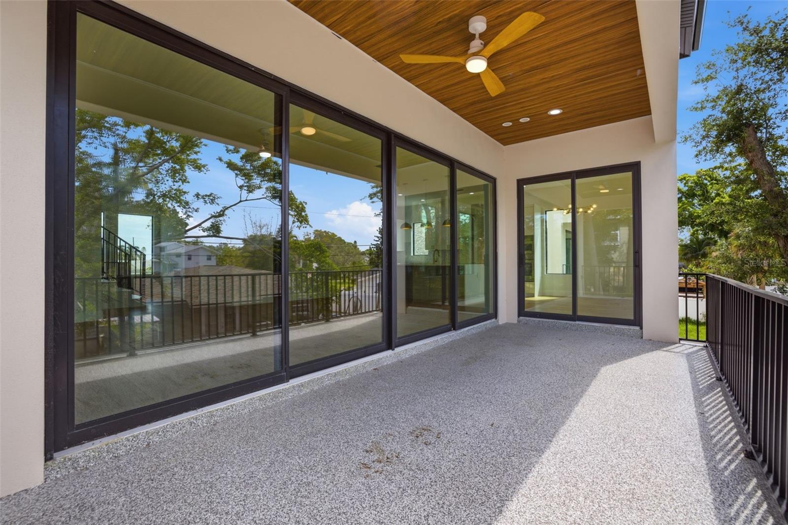 1943 SHORE ACRES BOULEVARD NE