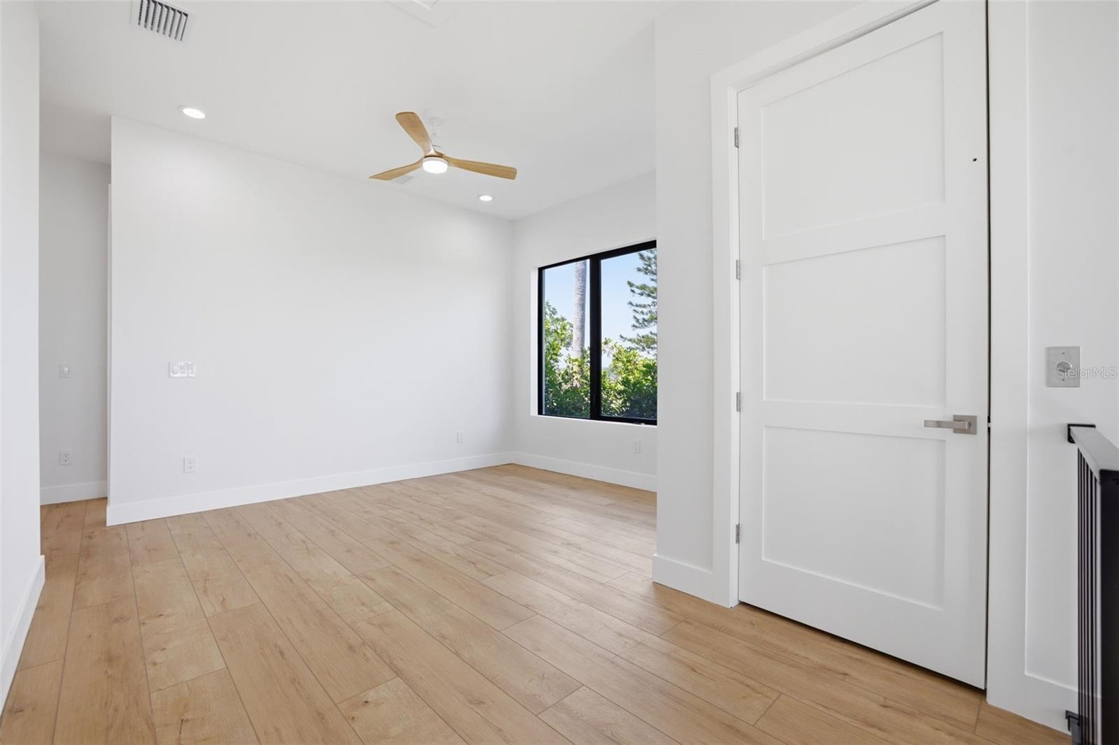 SHORE ACRES EDGEWATER SEC - Residential