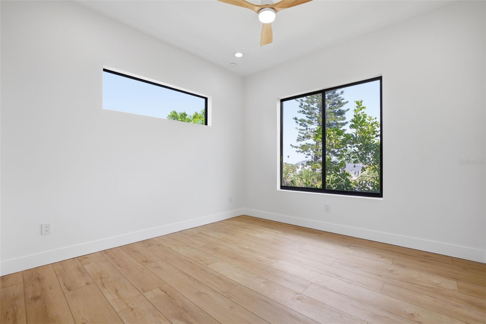 SHORE ACRES EDGEWATER SEC - Residential