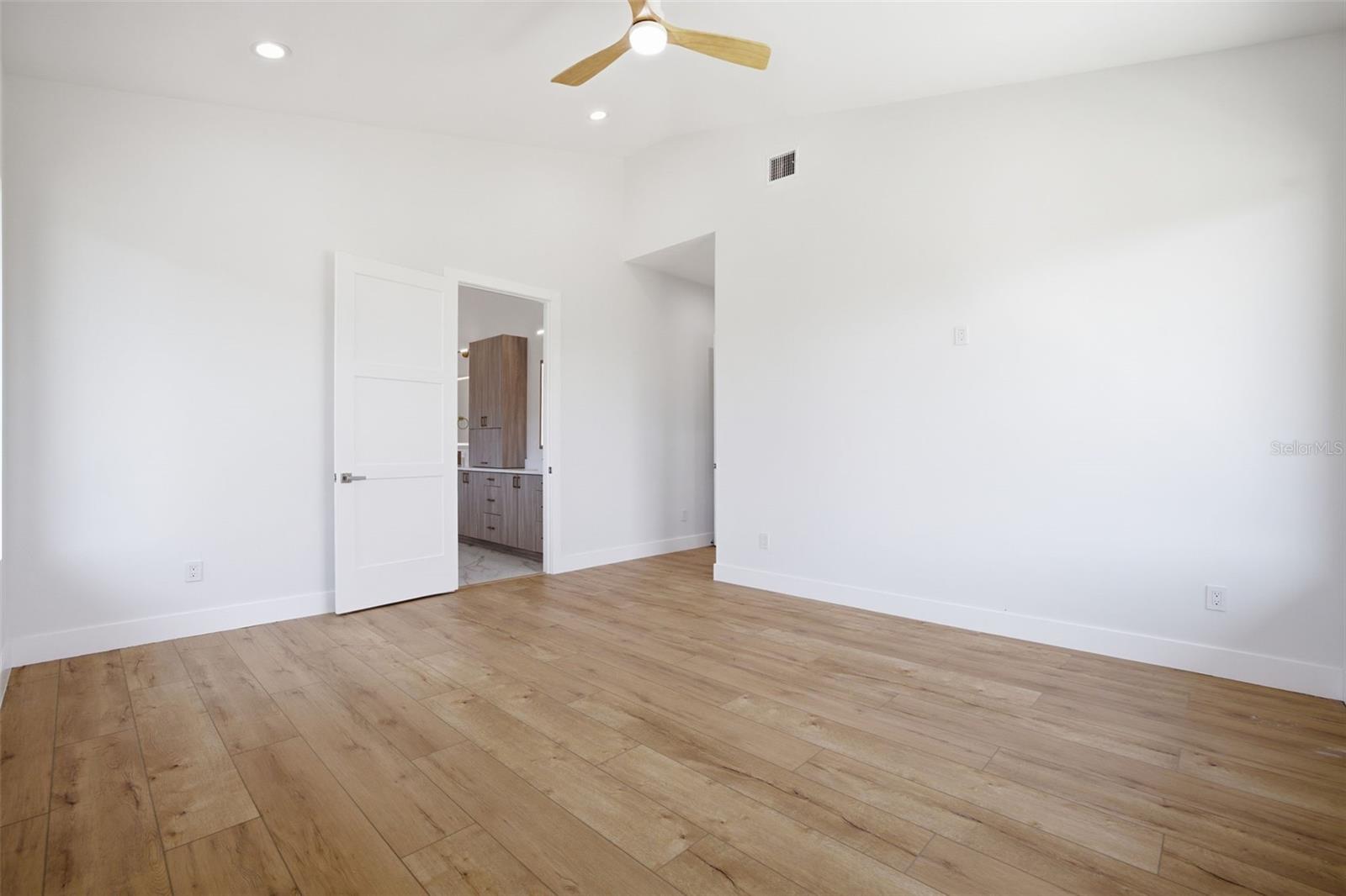 SHORE ACRES EDGEWATER SEC - Residential