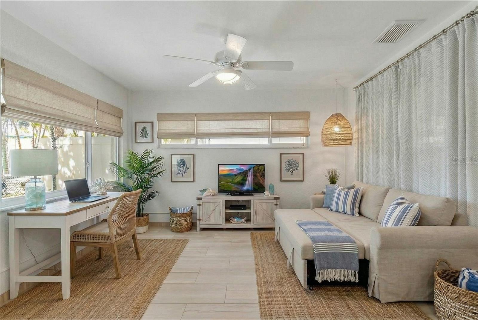 LIDO HARBOUR - Residential