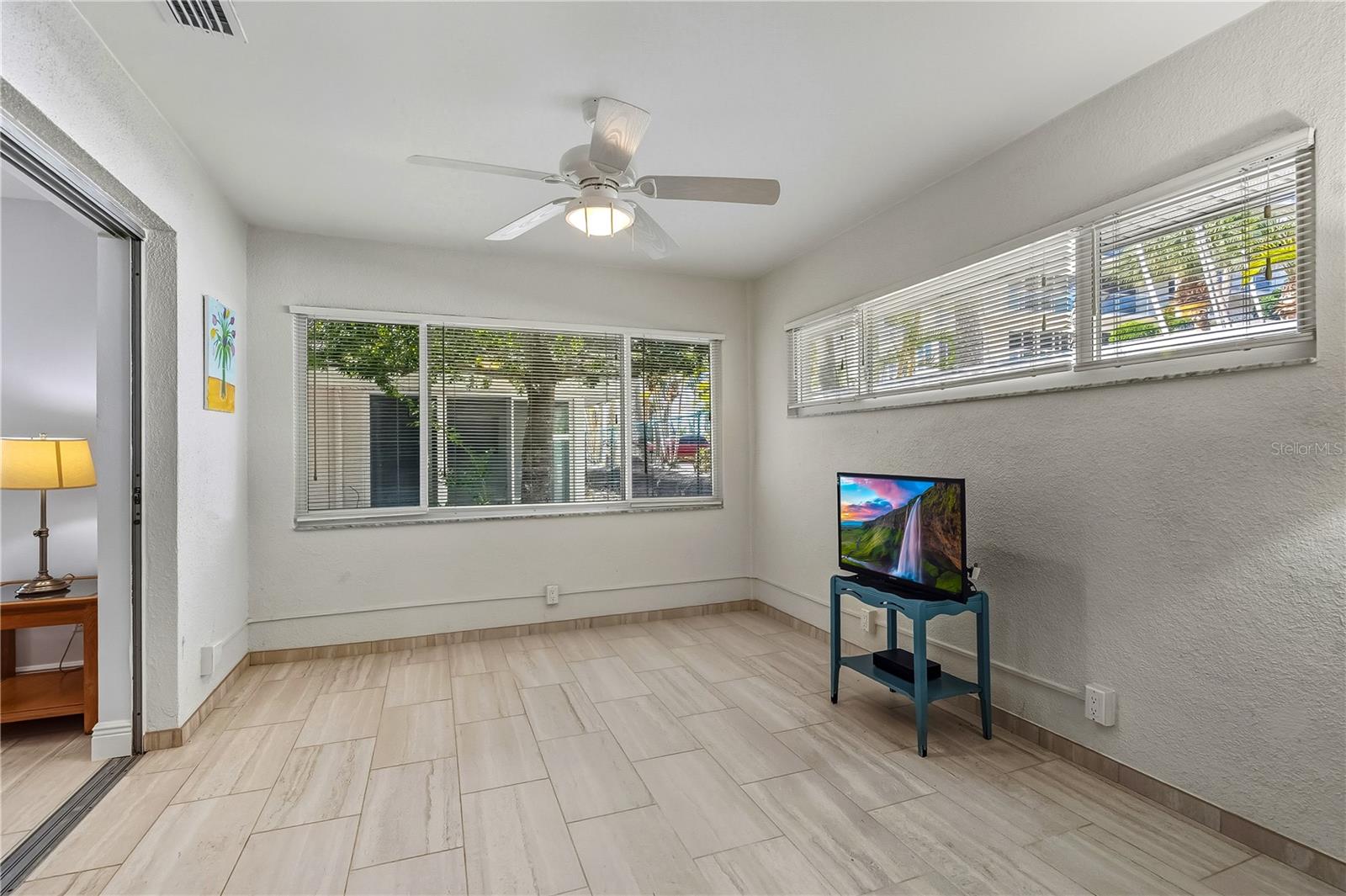 LIDO HARBOUR - Residential