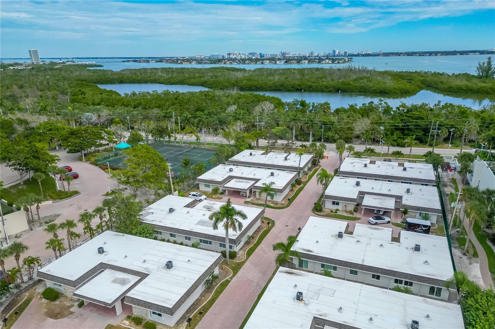 LIDO HARBOUR - Residential