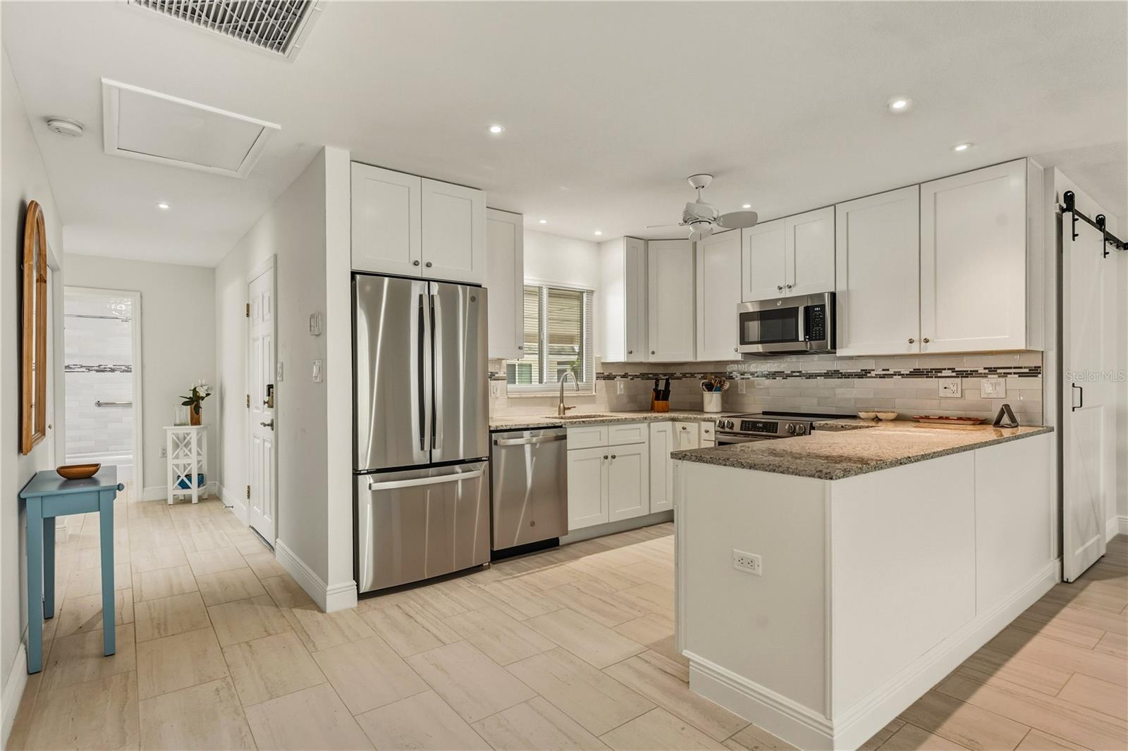 LIDO HARBOUR - Residential