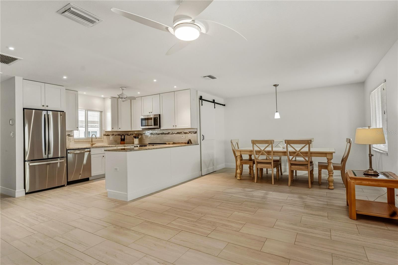 LIDO HARBOUR - Residential