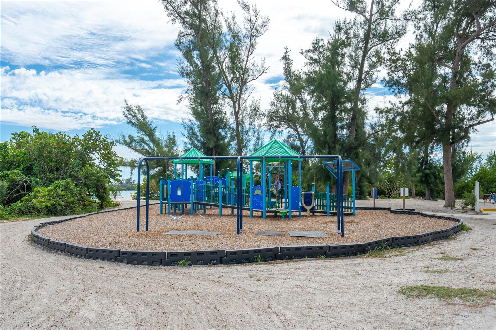 LIDO HARBOUR - Residential