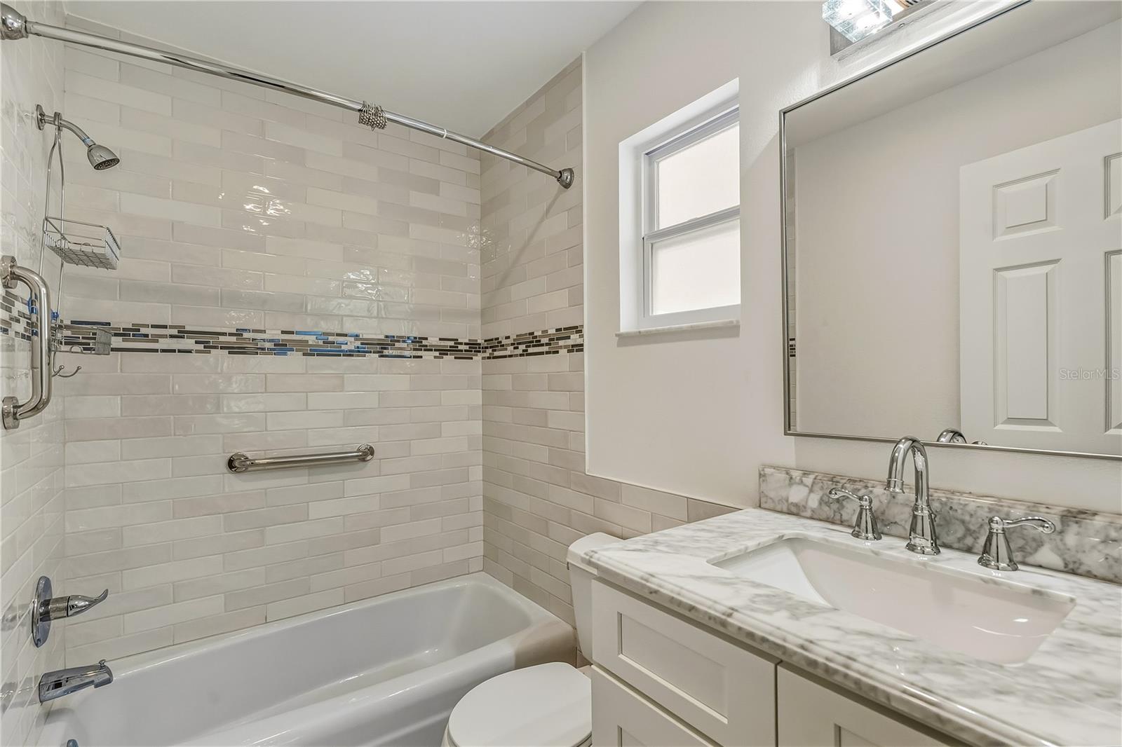 LIDO HARBOUR - Residential