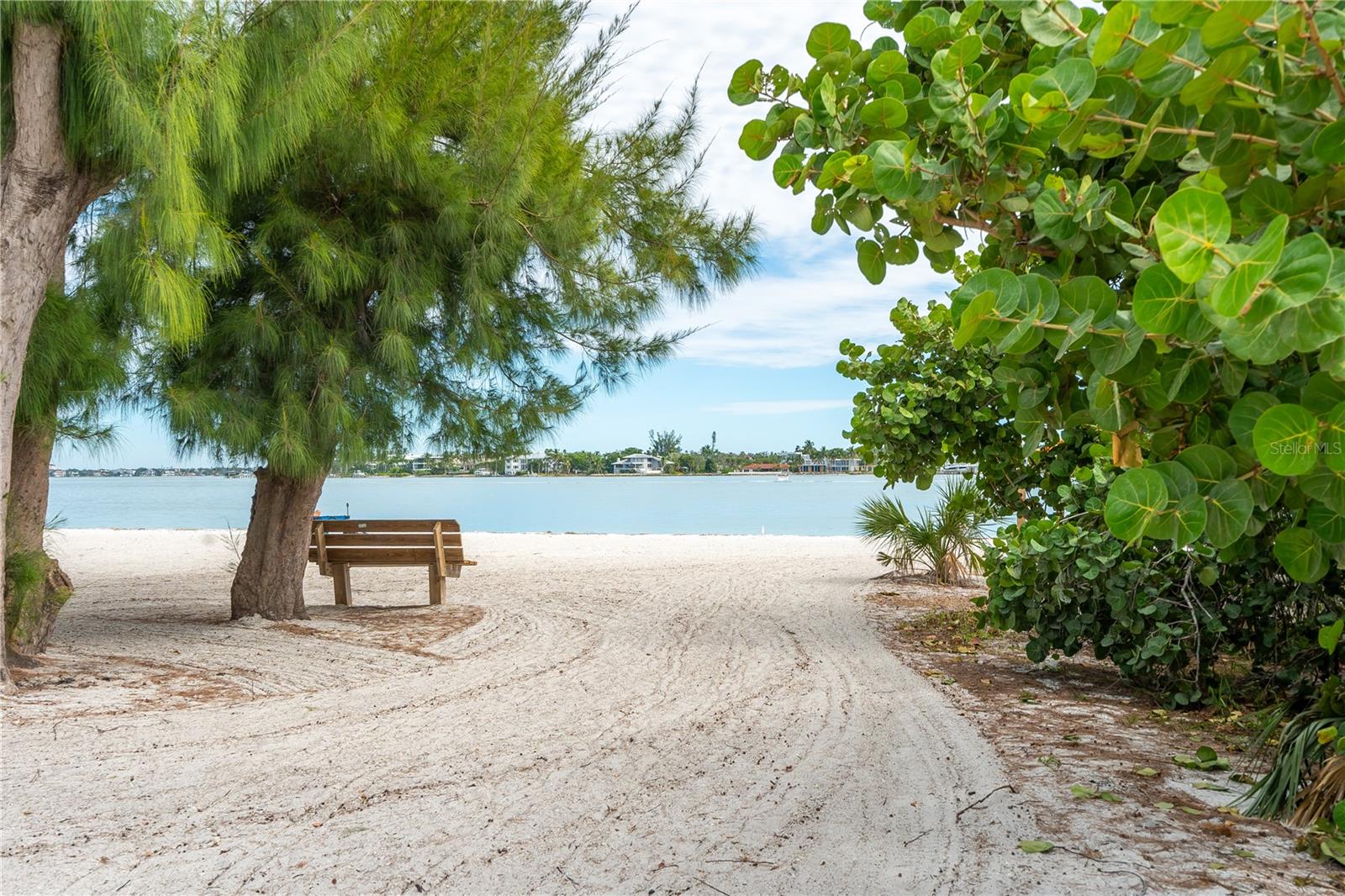 LIDO HARBOUR - Residential