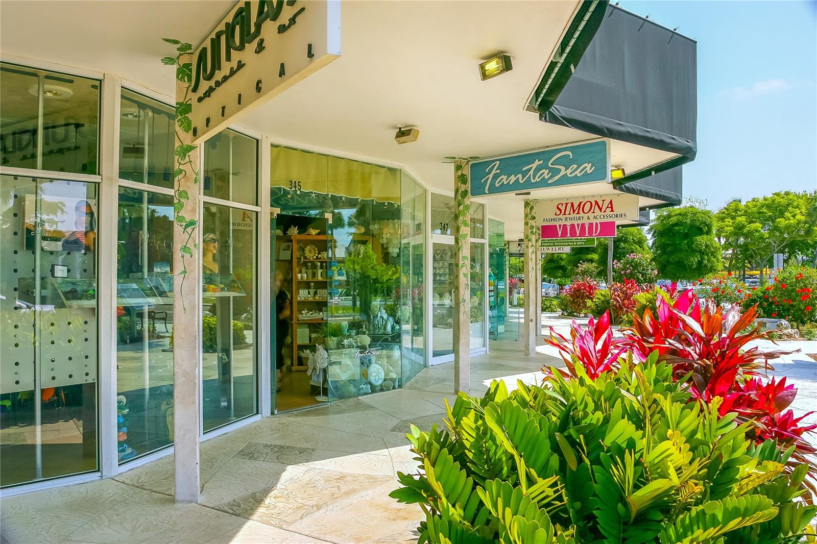 LIDO HARBOUR - Residential